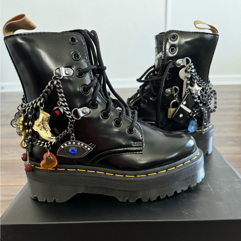 Dr. Martens X Marx Jacob’s women’s boots sz. 6